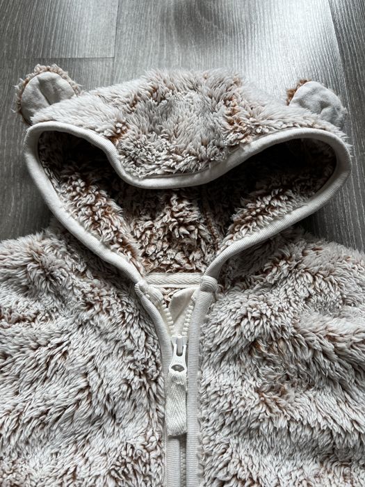 Тепла кофтинка 62 р. на замочку від George