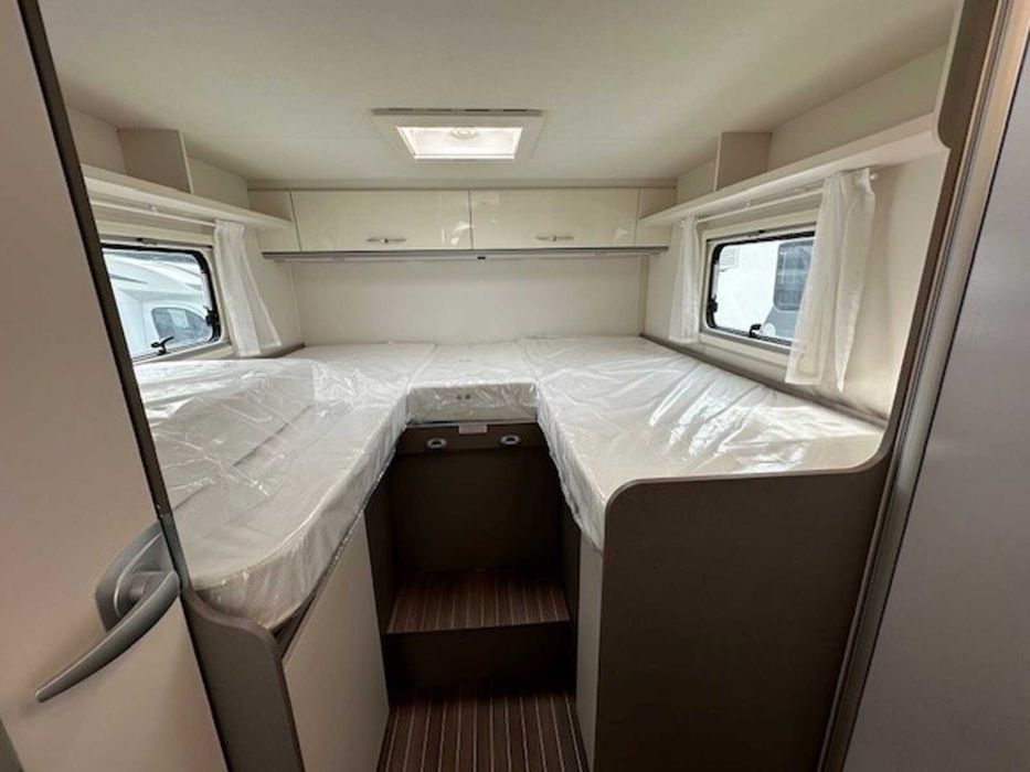 Kamper  Etrusco T 7.3 SF 2025 HYMER ADRIA XCAMP  AUTOMAT