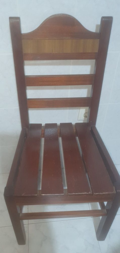 Mesa em mogno excelente estado
