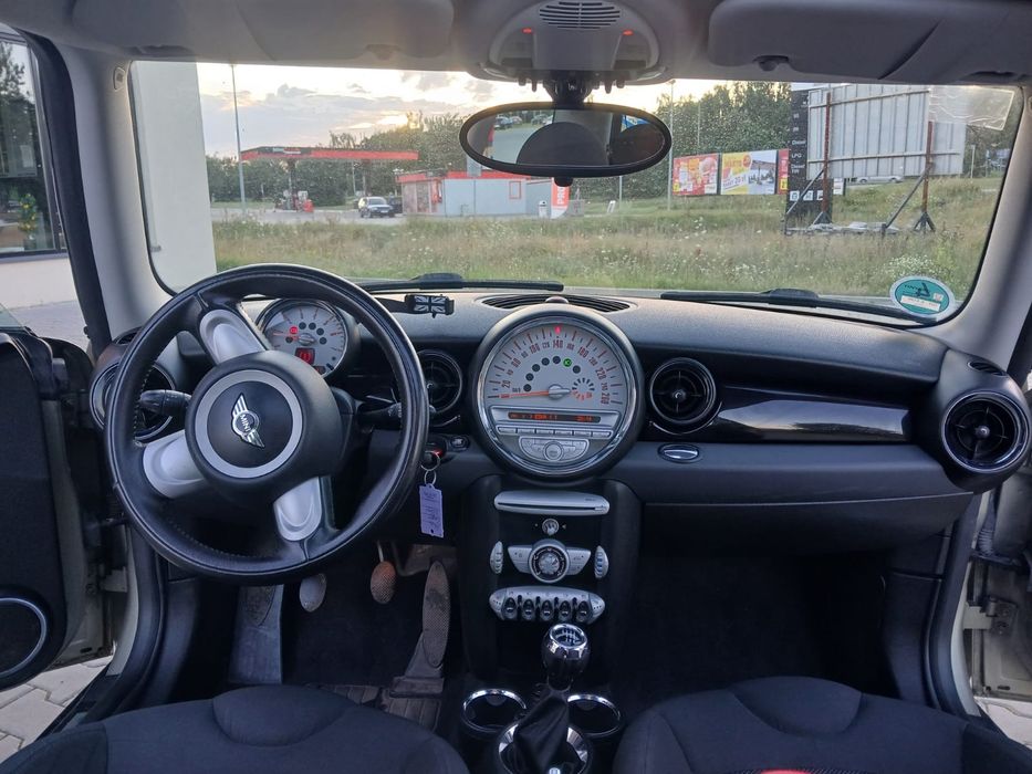 Mini Cooper z 2009 r.