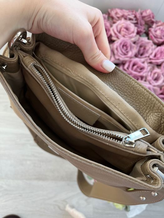 Сумка крос-боді бежева