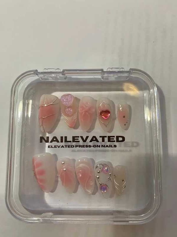 Unhas press on NOVAS!