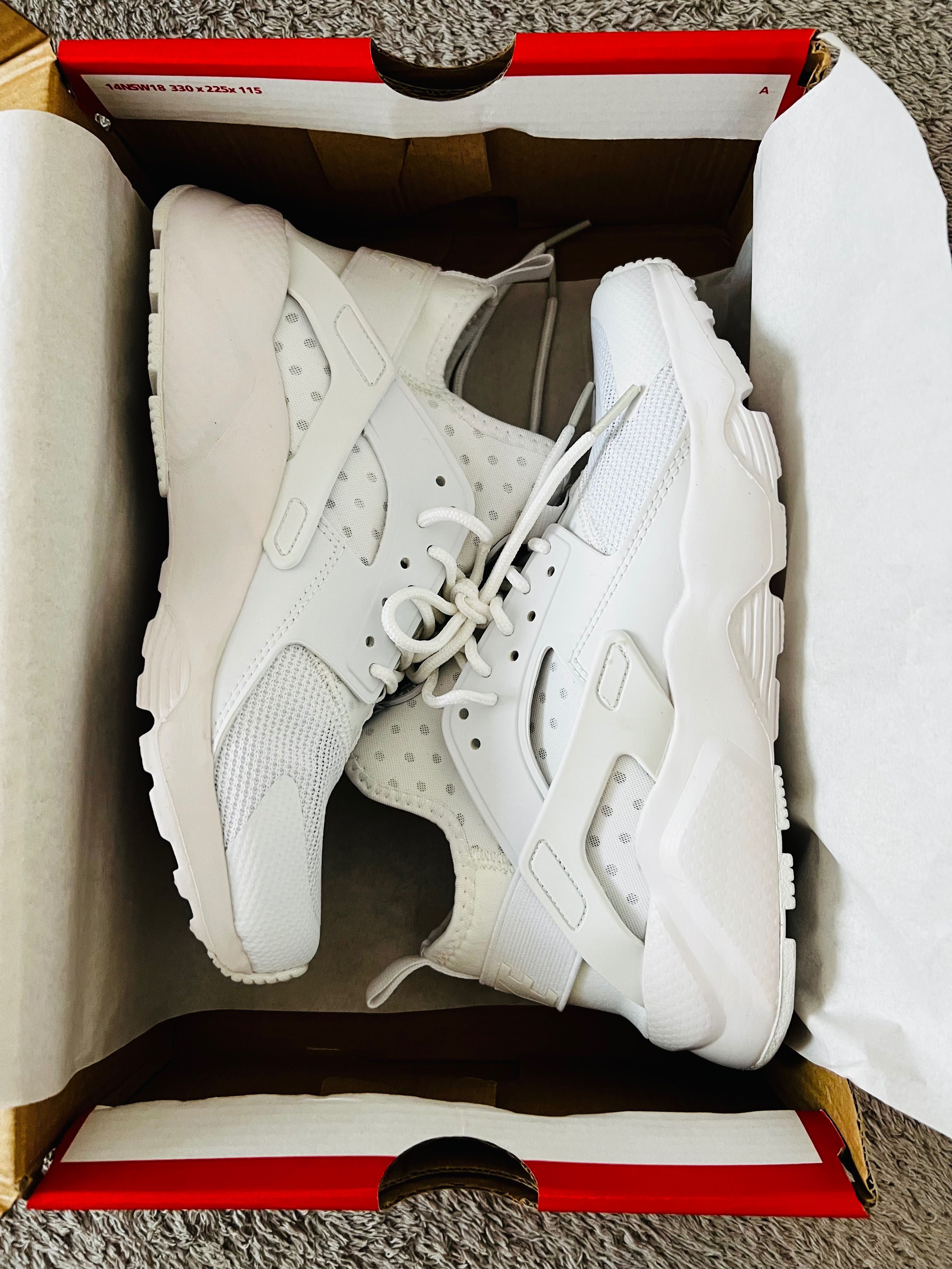 Nowe Nike Air Huarache Run Ultra Sneakers