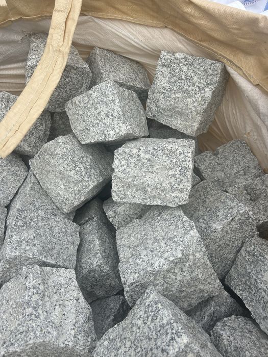 KOSTKA GRANITOWA 15x17 Szary Granit Kocie Łby Rzędówka Chlebówka Bruk
