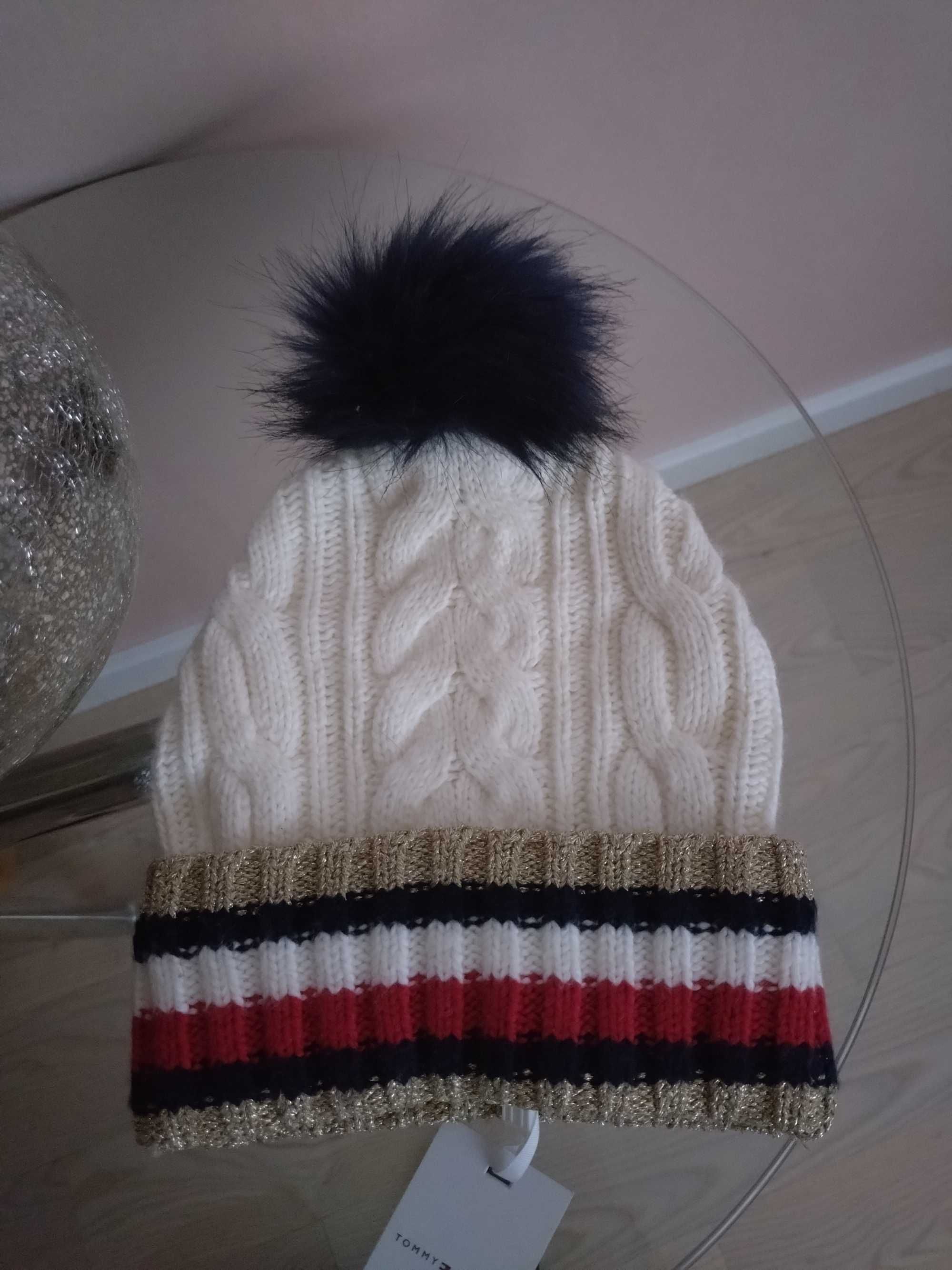 Hilfiger czapka milutka z rachunkiem