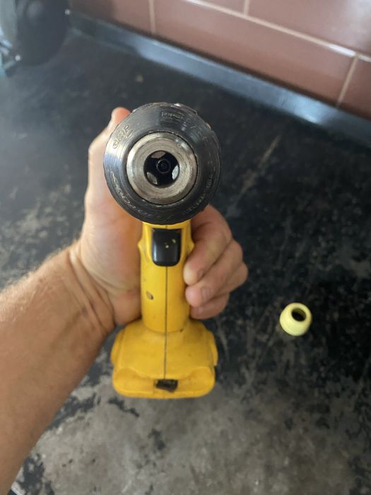 Шуруповерт dewalt