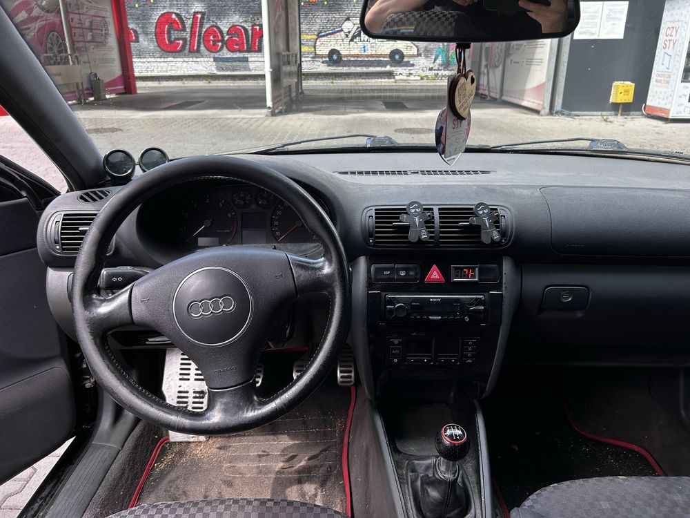 Audi A3 8L 1.8t 230km