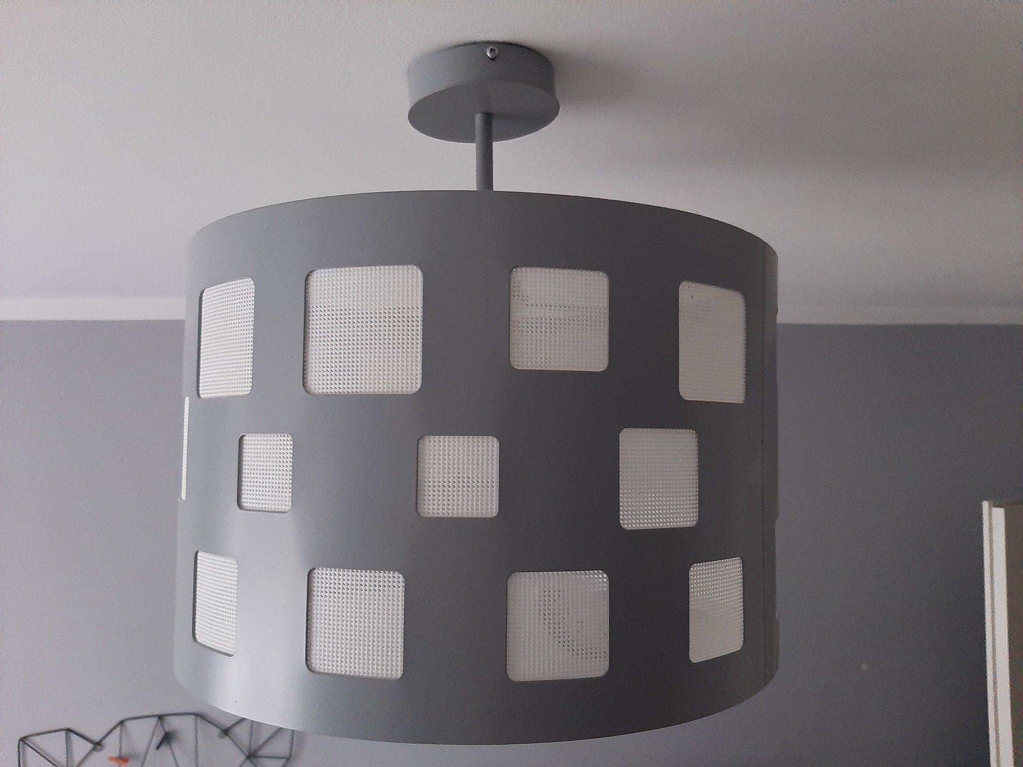 Lampa sufitowa metablowa plus obrazki