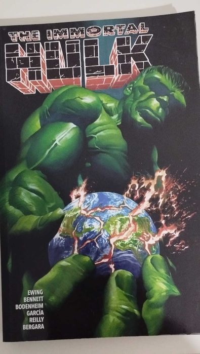 Livros Banda Desanhada Marvel e DC