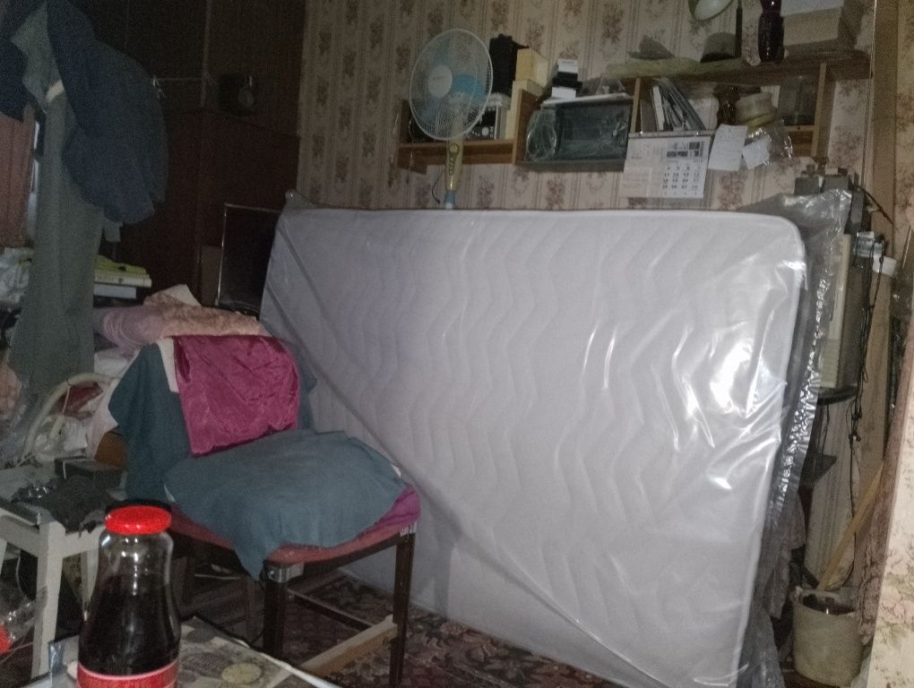 Матрас толстый новый