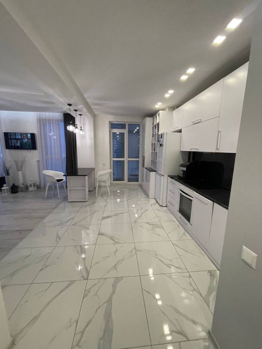 Є EcoFlow!ШИКАРНА 3-кім VIPновобуд(кухня-студія) О.ПЕТРИЩУКА(Суворова)