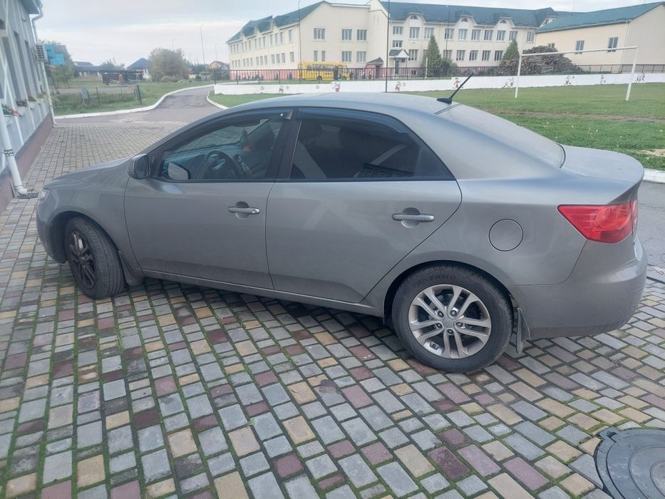 Продам автомобіль Kia forte, 2012