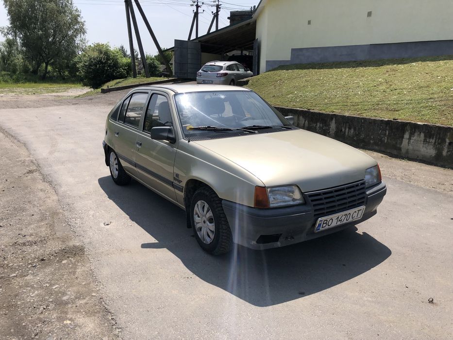 Опель Кадет 1,8 Акпп