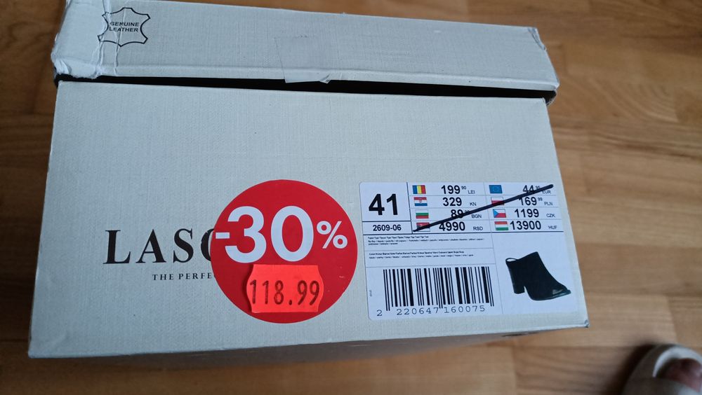 Klapki na obcasie zamsz Lasocki rozm  41