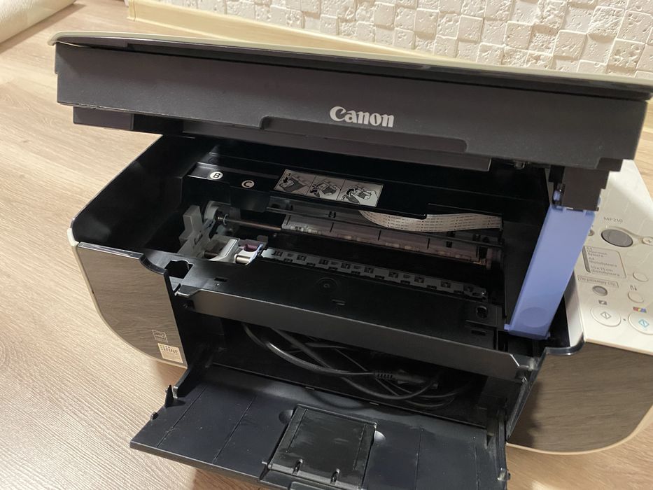 МФУ Canon MP210