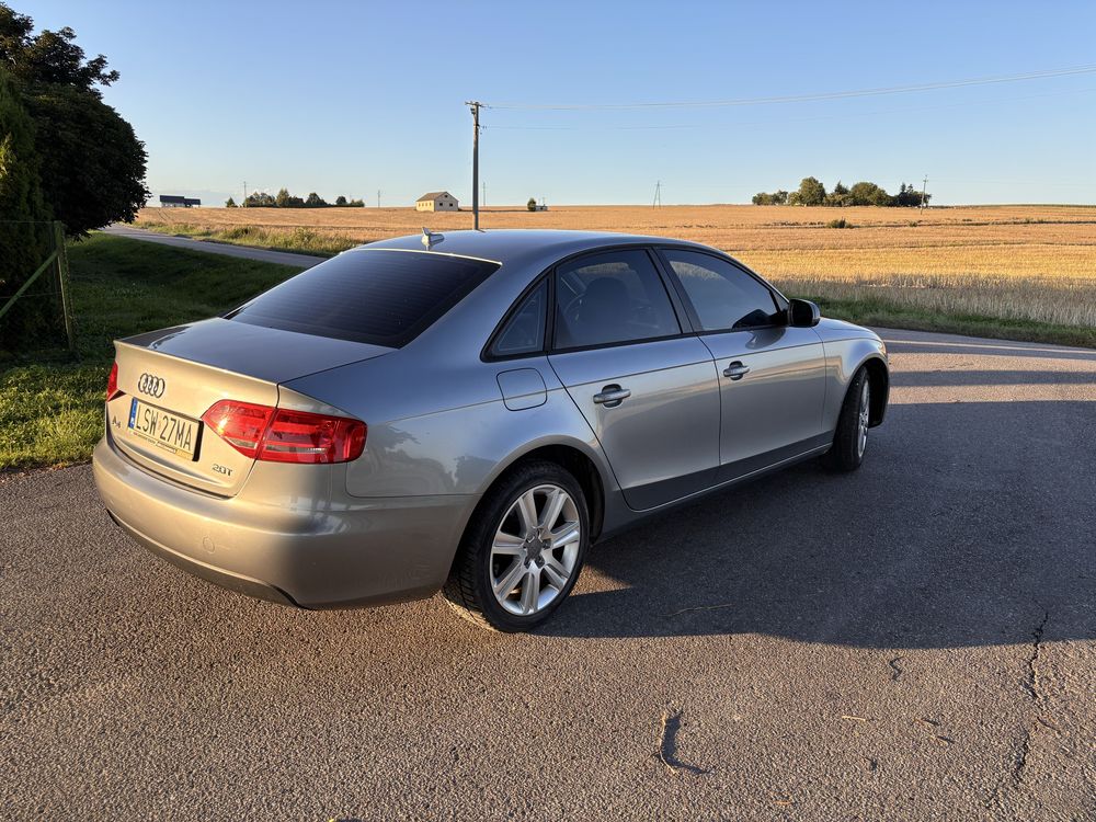 Audi a4 b8 211 km