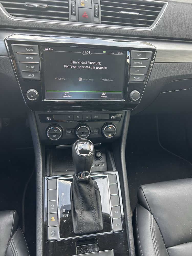 Skoda Superb Limo 2.0Tdi 190cv DSG Style - c/ 145.000kms
