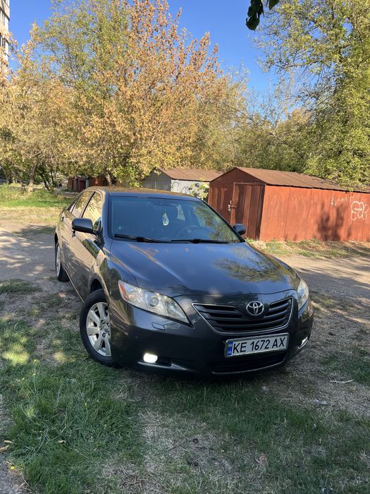 Продам Toyota Camry 3.5