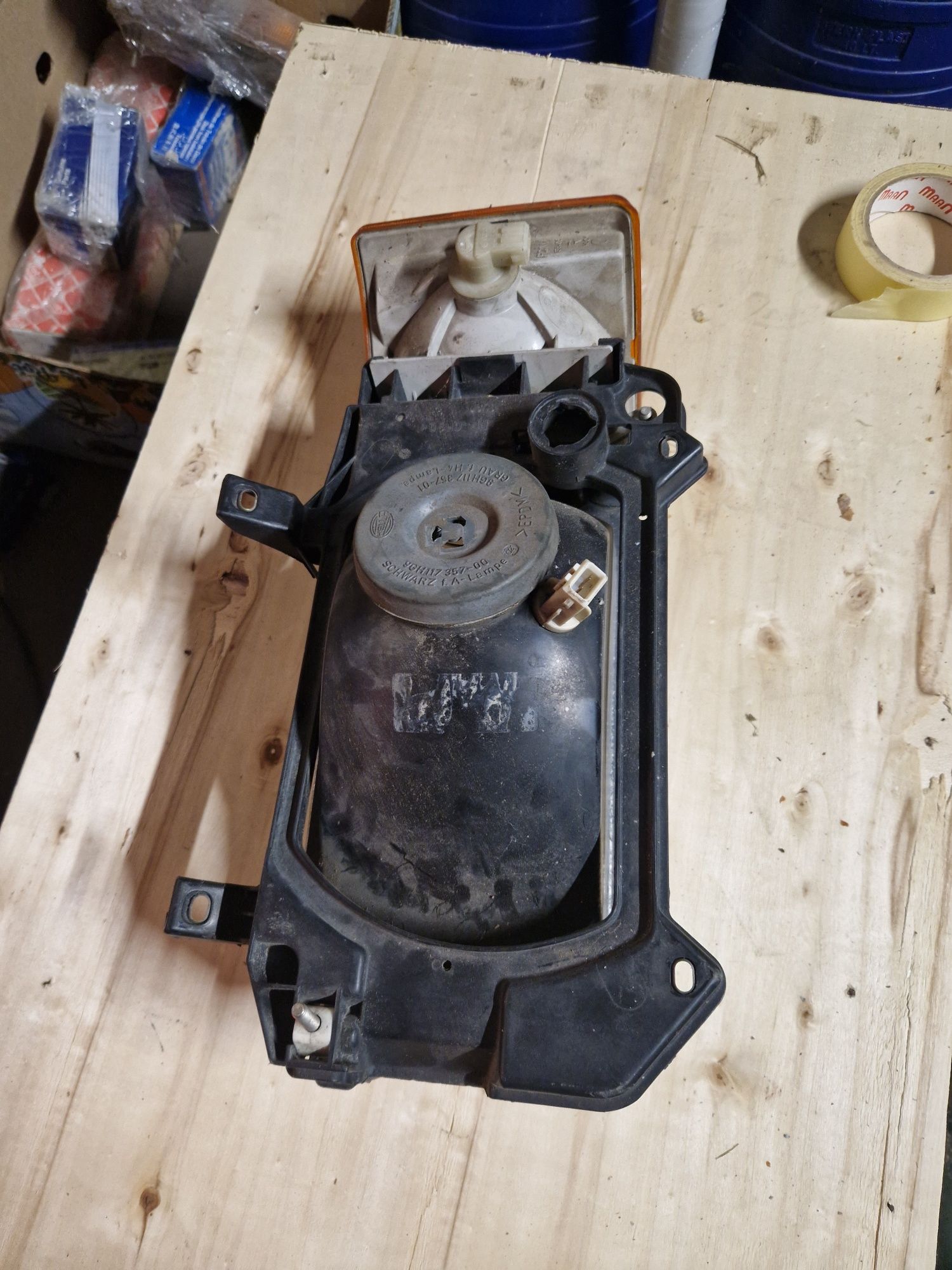 VW T4 lampa prawy przód