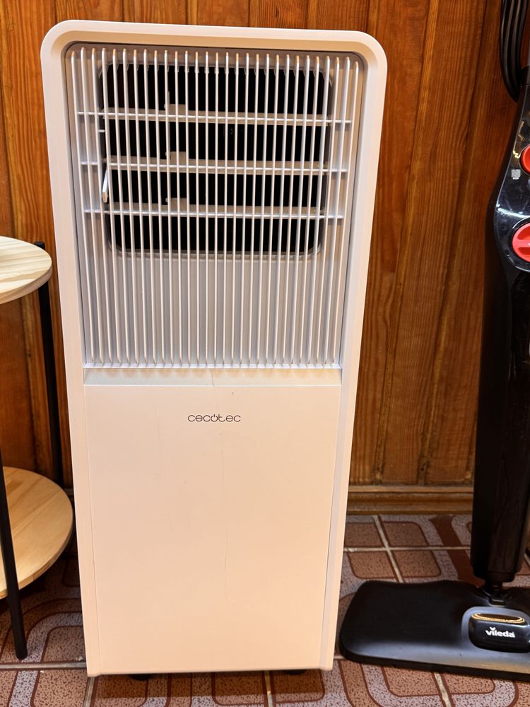 Підлоговий кондиціонер бренду Cecotec