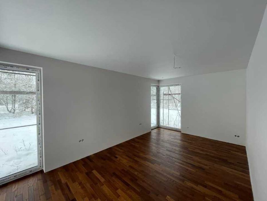 Szpachlowanie, malowanie natryskowe.