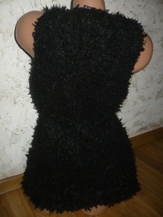 Жилетка Безрукавка меховая черная 46р. М