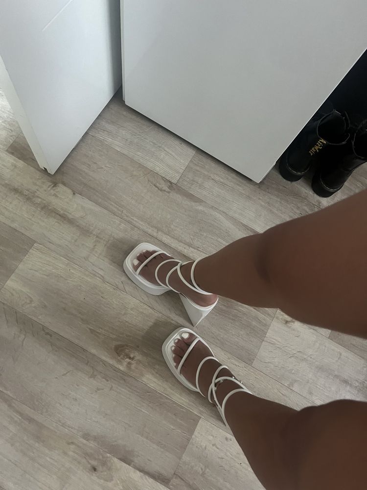 Zapatos Naked Wolfe