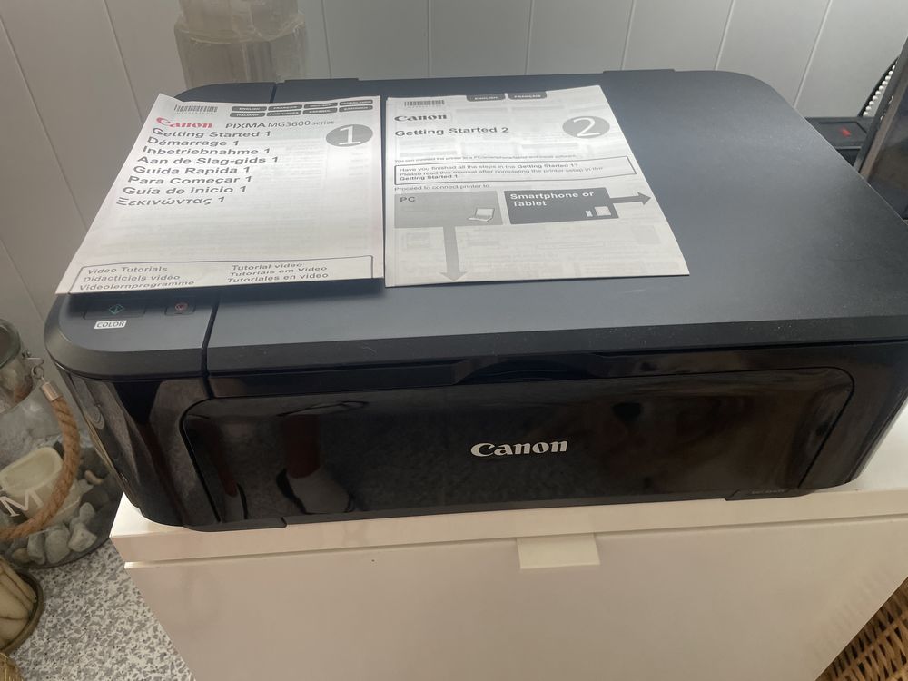 Impressora Canon MG3600 series com tinteiros por abrir