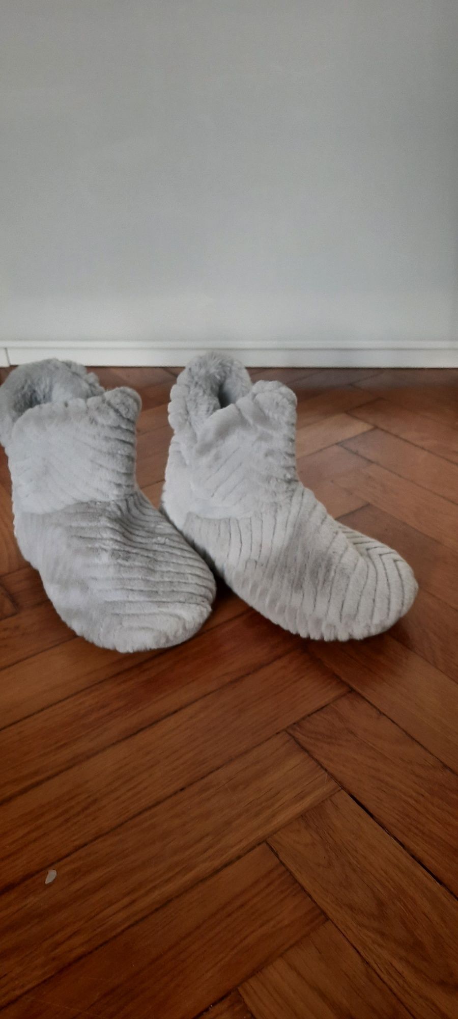 Ciepłe kapcie rozmiar 38