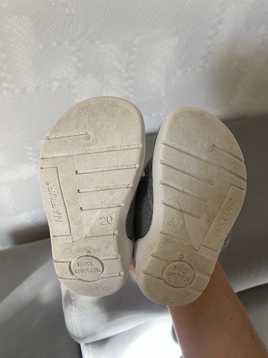 Босоніжки дитячі 20 р.