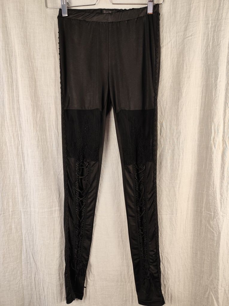 Leggings pretas com efeitos
