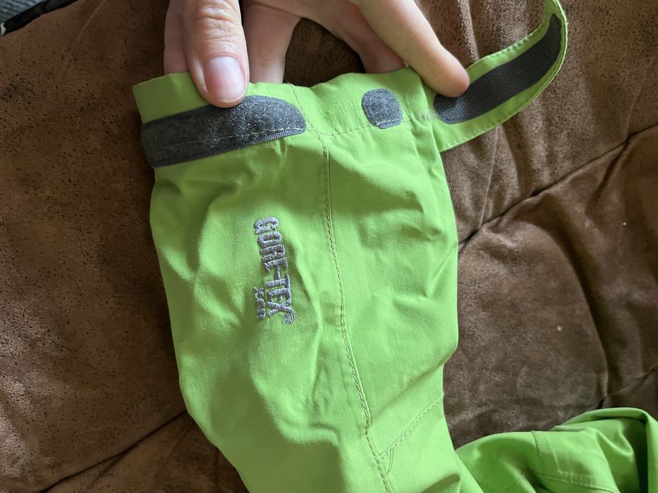 Трекінгова, лижна, термо куртка grifone gore-tex. Розмір XS, 40-42.