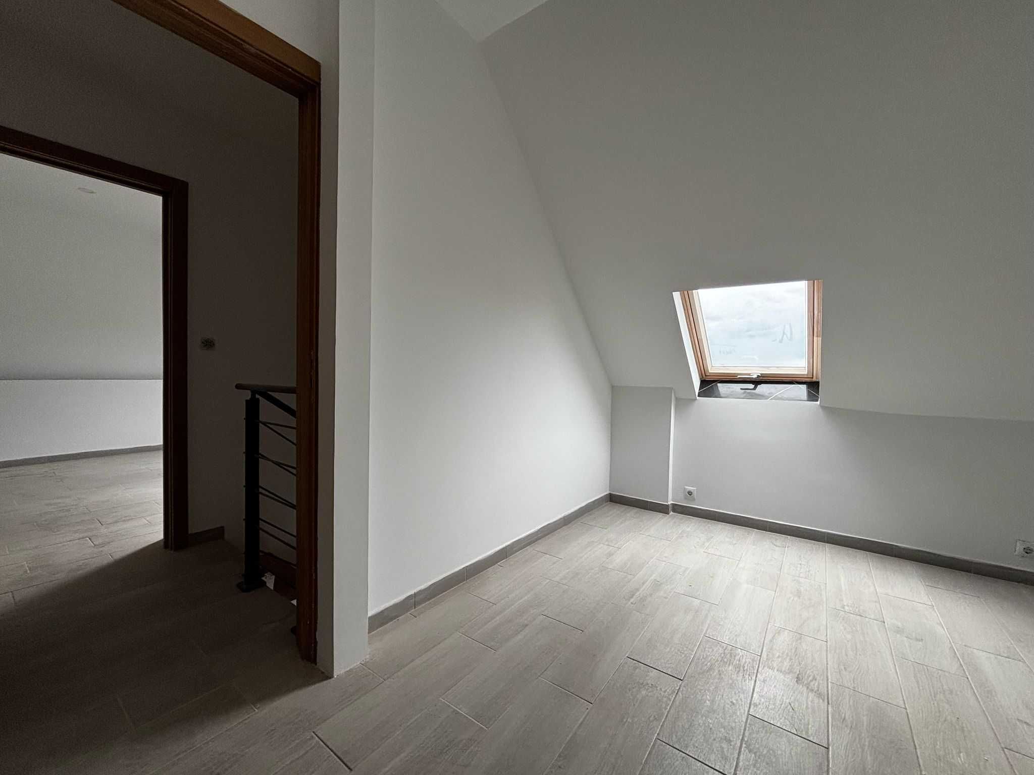 Apartamento T3 Para Arrendamento .