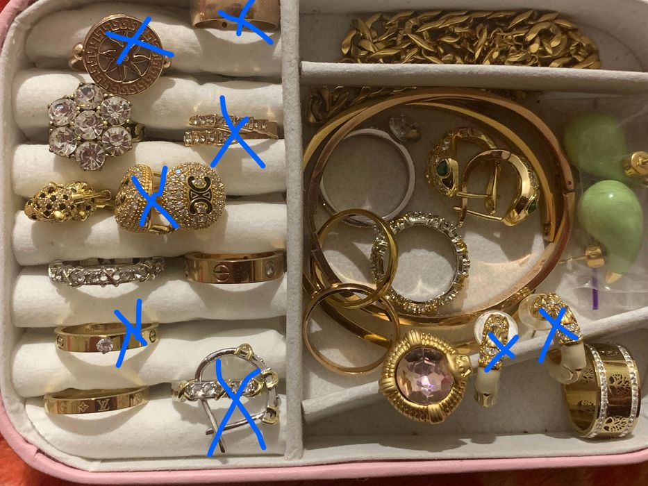 Бижутерія для дівчат красунь.