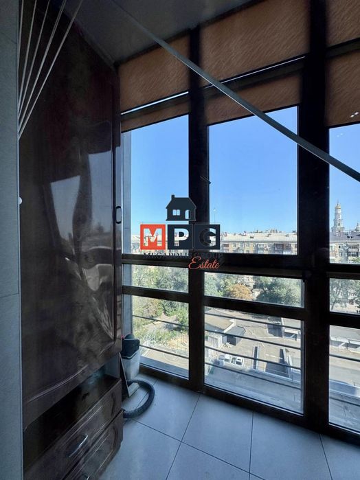 Продаж 3-кімнатної квартири / ЖК «Будинок на Набережній», Банний.