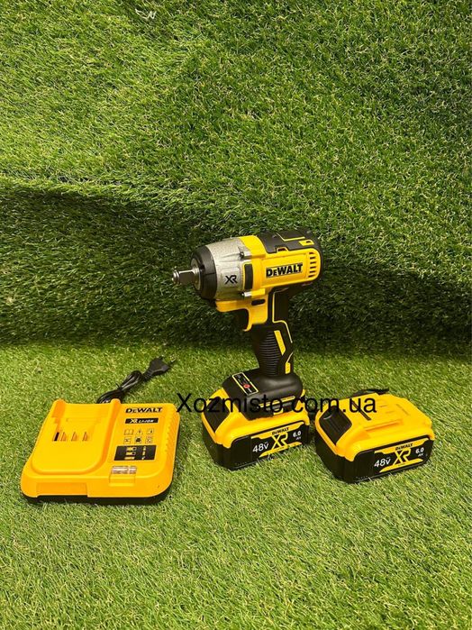 гайковерт DeWalt DCF850D2T БЕЗ Кейса