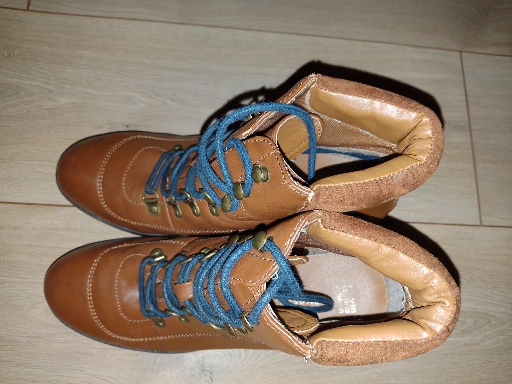 Botki, buty na słupku