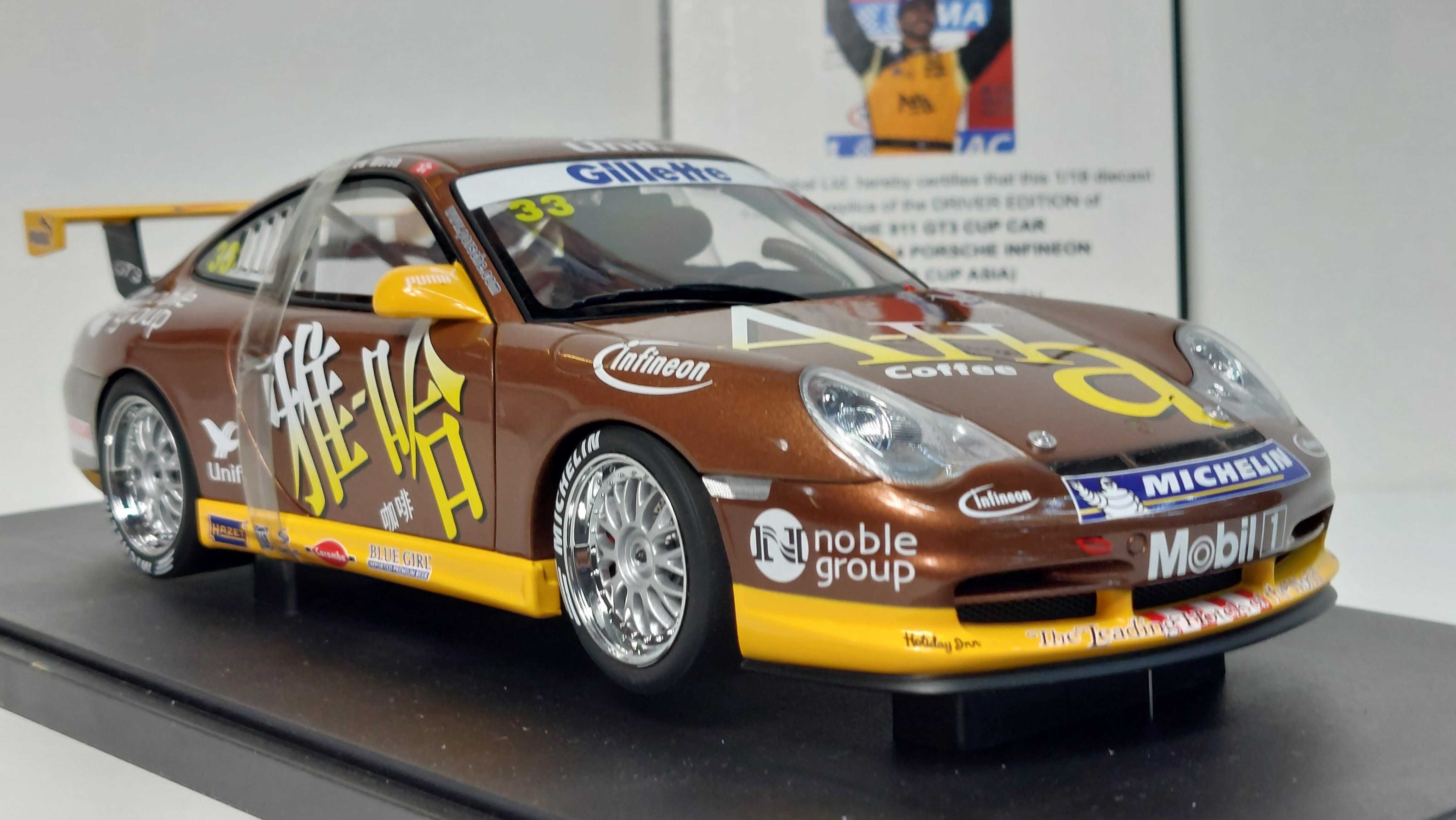 Porsche 911 GT3 Cup Car 2004 Winner Marsh Autoart 1:18