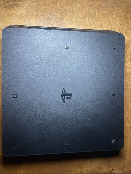 PlayStation 4 Slim 6.51 оновлення! 2 геймпада!