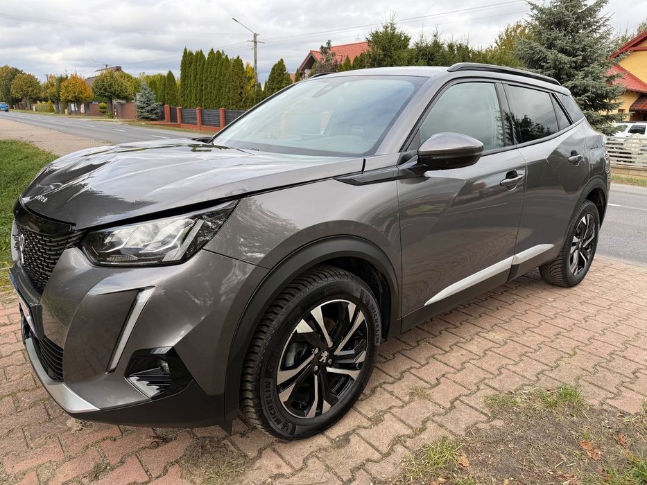 Peugeot 2008 / 1.2 benzyna/ 2021 rok /  Klimatyzacja/ Nawigacja / Kamera/