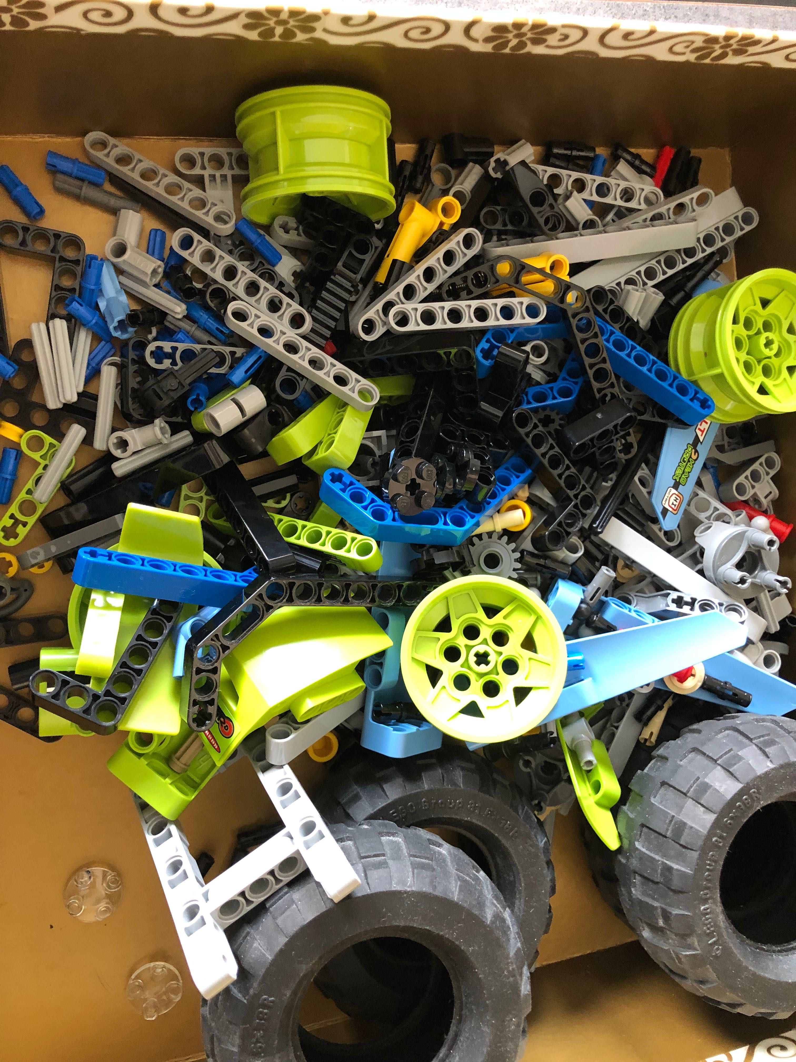 Lego technic duża terenówka