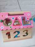 Drewniany domek sorter