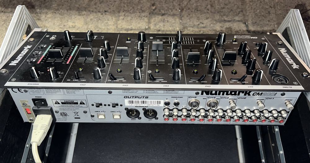 mixer Numark CM 200USB