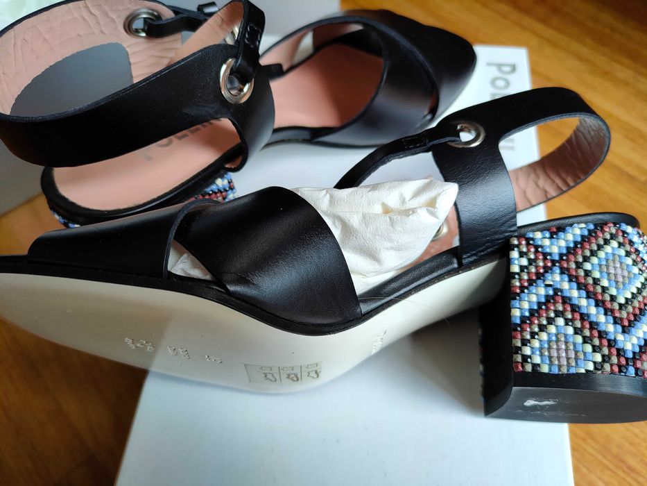 Włoskie, nowe sandałki na obcasie firmy Pollini, rozm. 37