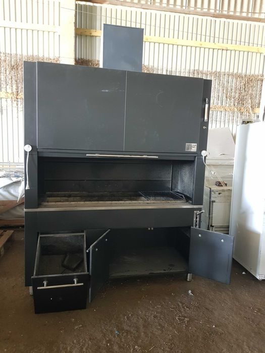 Мангал професійний з вертелем та решітками гриль ПРОФ-010