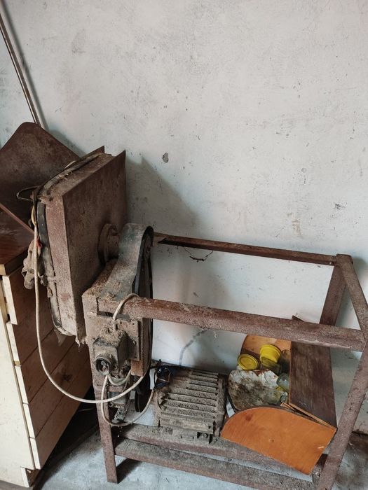 Зернодробилка (Крупорушка)