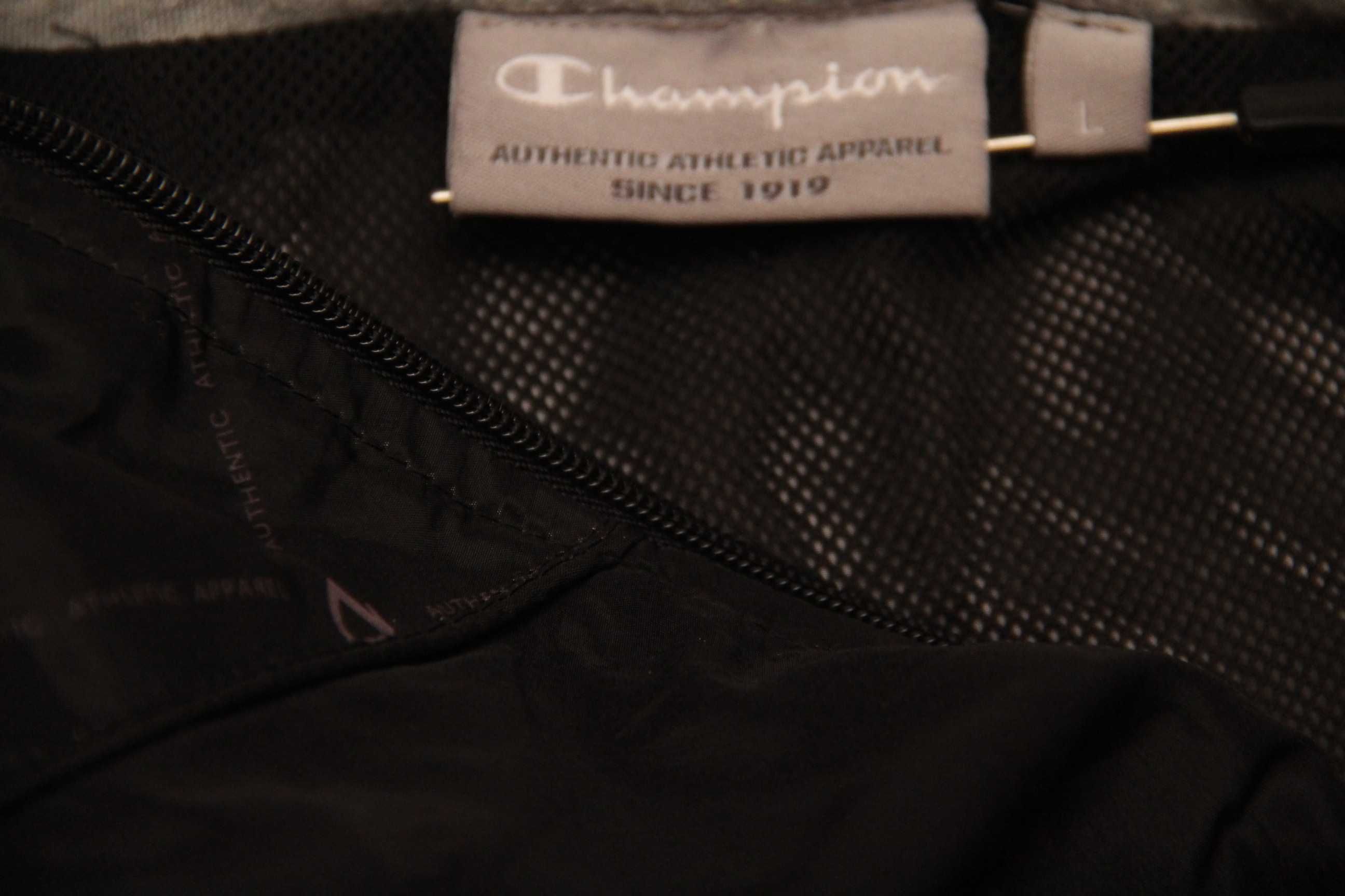 Champion USA рр L куртка-ветровка резиновый принт