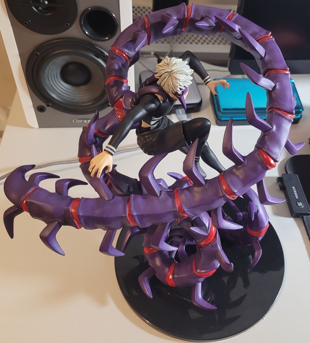 Figura Kaneki Ken de Tokyo Ghoul (Versão Ghoul)