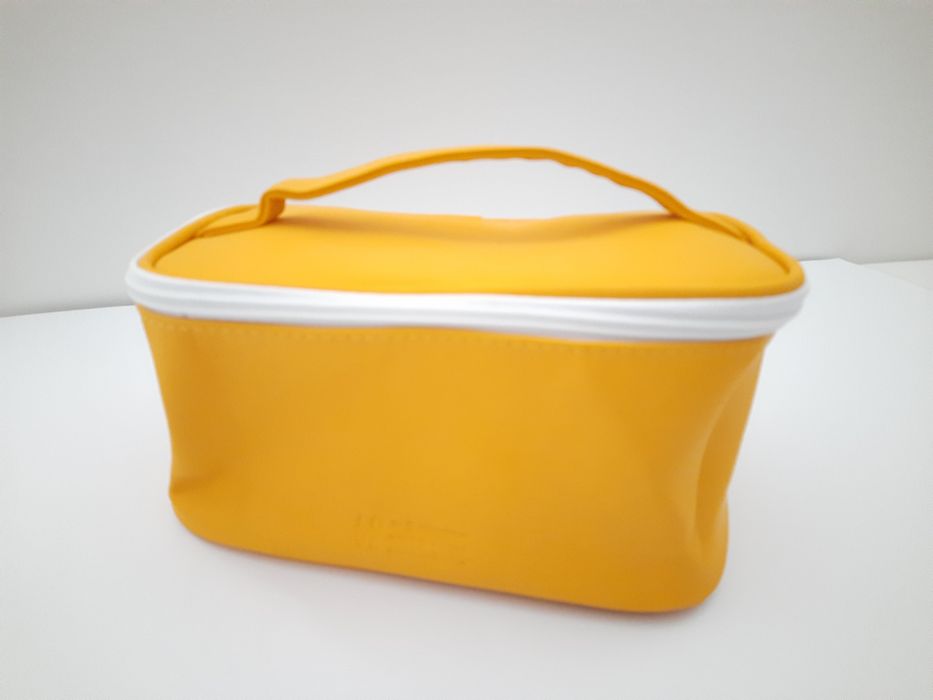 Kosmetyczka nowa organizer kuferek żółty musztardowy nowy