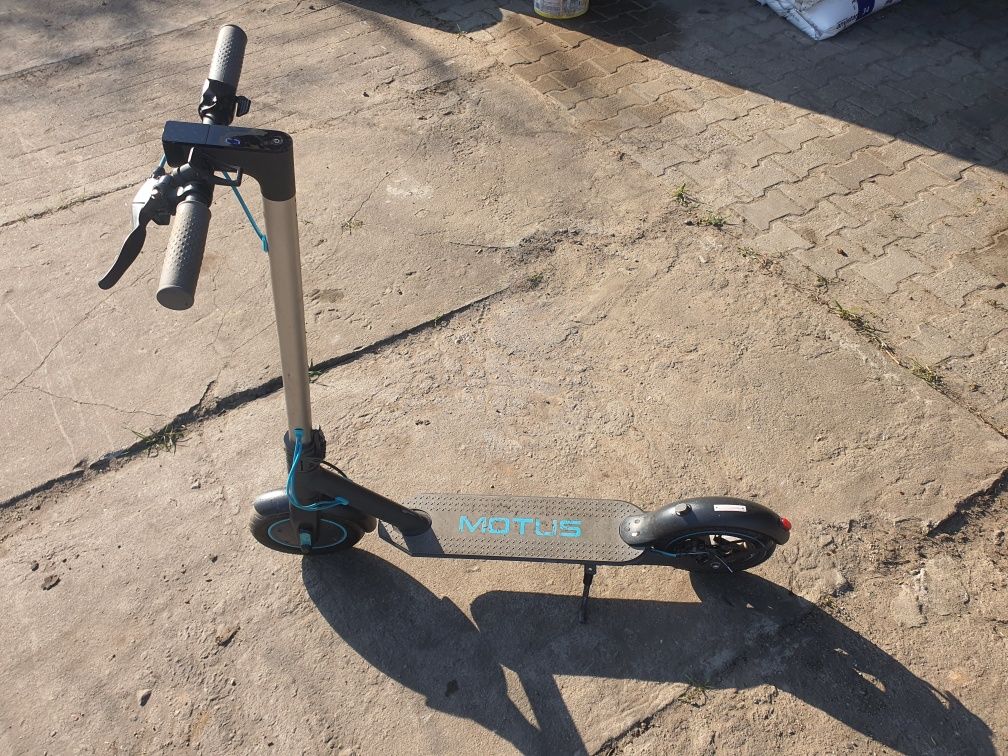 Hulajnoga Elektryczna Motus Scotty 10
